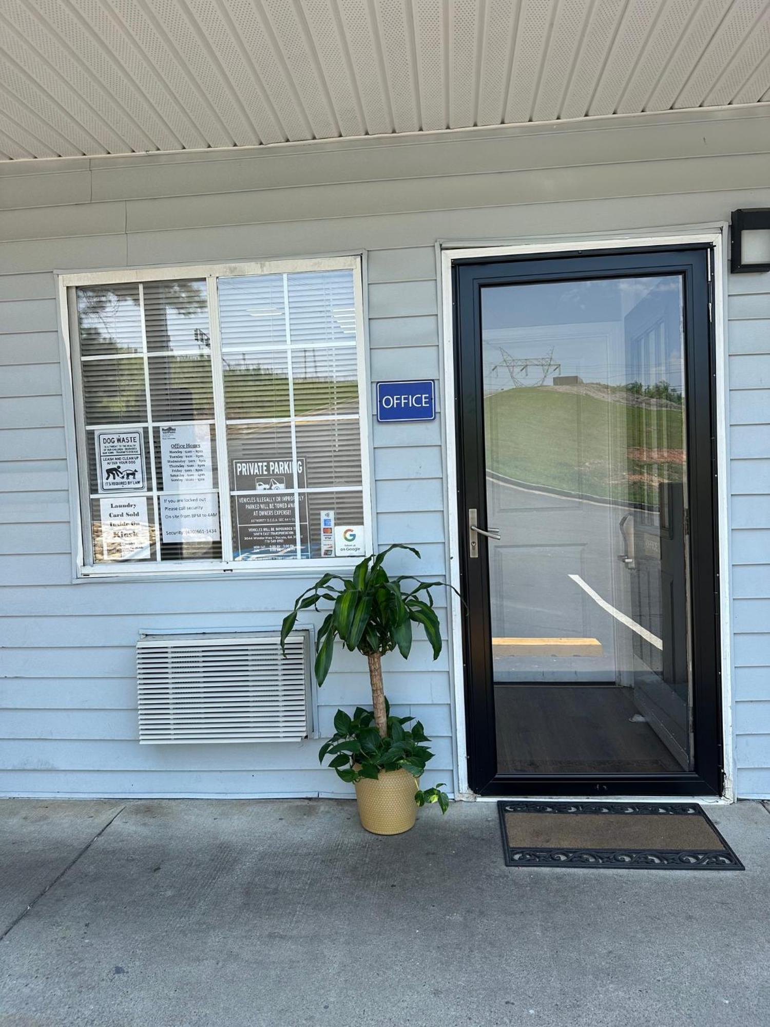 Live In Lodge Snellville Exterior photo